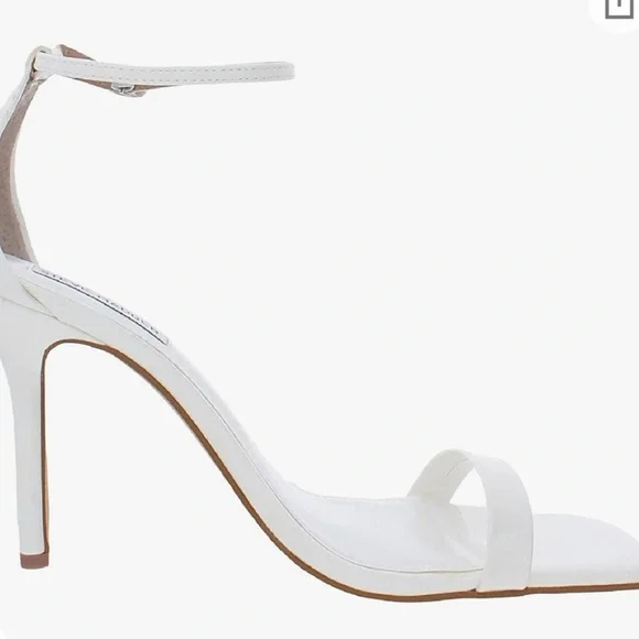 Steve Madden strap heeled sandal - Picture 4 of 5